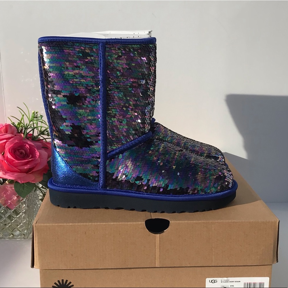 UGG Classic Short Sequin Boot - Picture 2 of 11